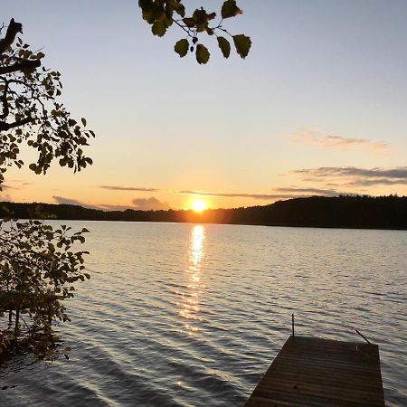 Ferienhaus Reetdach 1300Qm Privatgrundstueck Bootssteg Sauna Templin Luebbesee Uckermark Erholung Pur Seenplatte Petersdorf  외부 사진