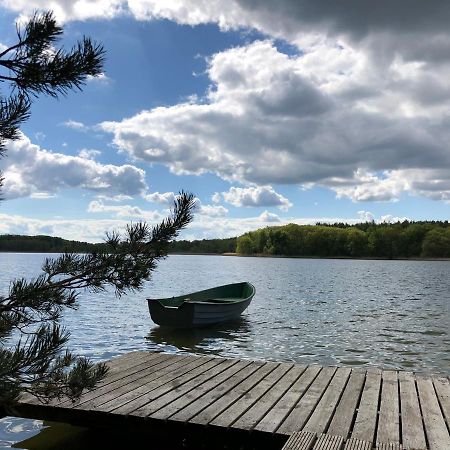 Ferienhaus Reetdach 1300Qm Privatgrundstueck Bootssteg Sauna Templin Luebbesee Uckermark Erholung Pur Seenplatte Petersdorf  외부 사진