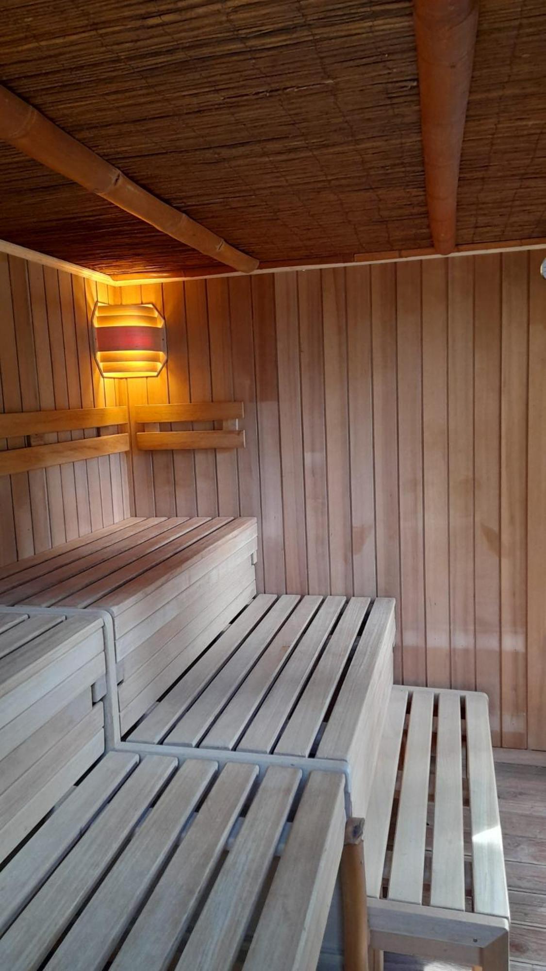 Ferienhaus Reetdach 1300Qm Privatgrundstueck Bootssteg Sauna Templin Luebbesee Uckermark Erholung Pur Seenplatte Petersdorf  외부 사진